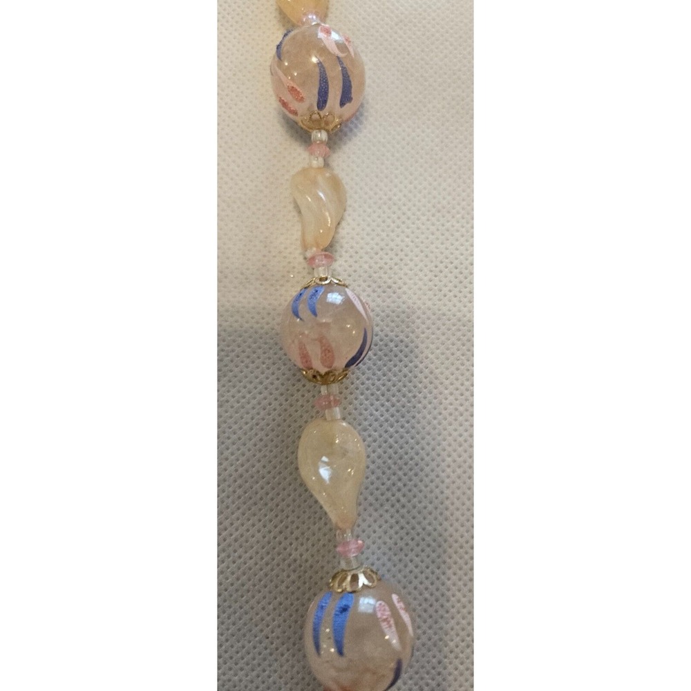 Vintage HONG‎ KONG Pink and Blue 24" Beaded Necklace - round clasp - very nice - Picture 5 of 12
